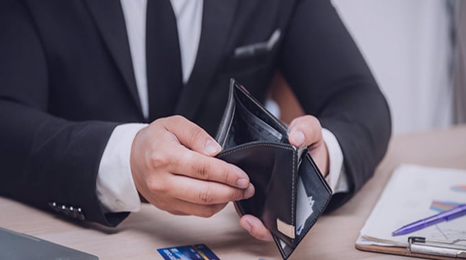 اثر تخلف تاجر از اعلام ورشکستگی